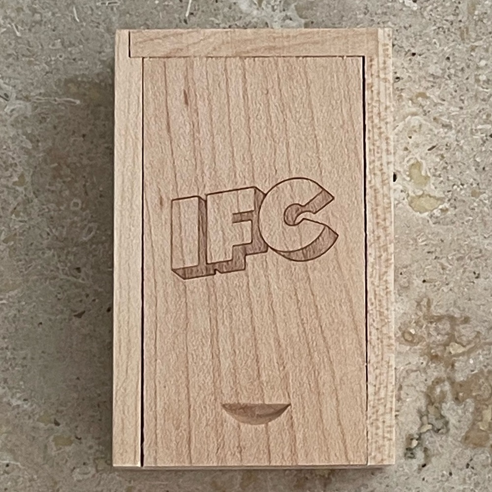 NWOT Portlandia Branded Wooden Holder - Picture 4 of 7